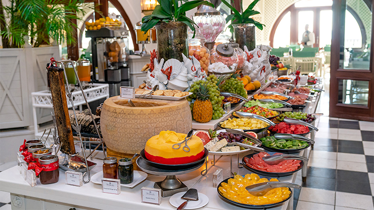 Extraordinary Buffet Breakfast for Two